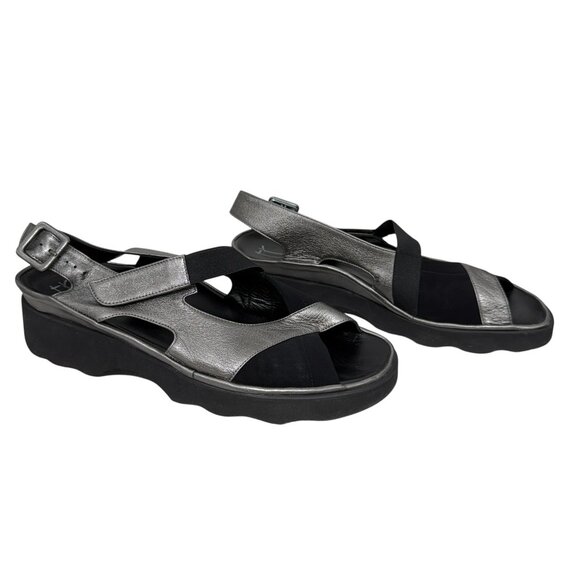 Thierry Rabotin Women's Wilton Pewter Metallic Leather Elastic Sandals size 9 - Picture 1 of 9